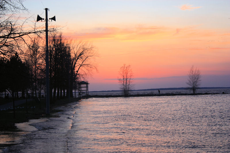 Poets' PathwayBritannia ParkThe Three Anchors